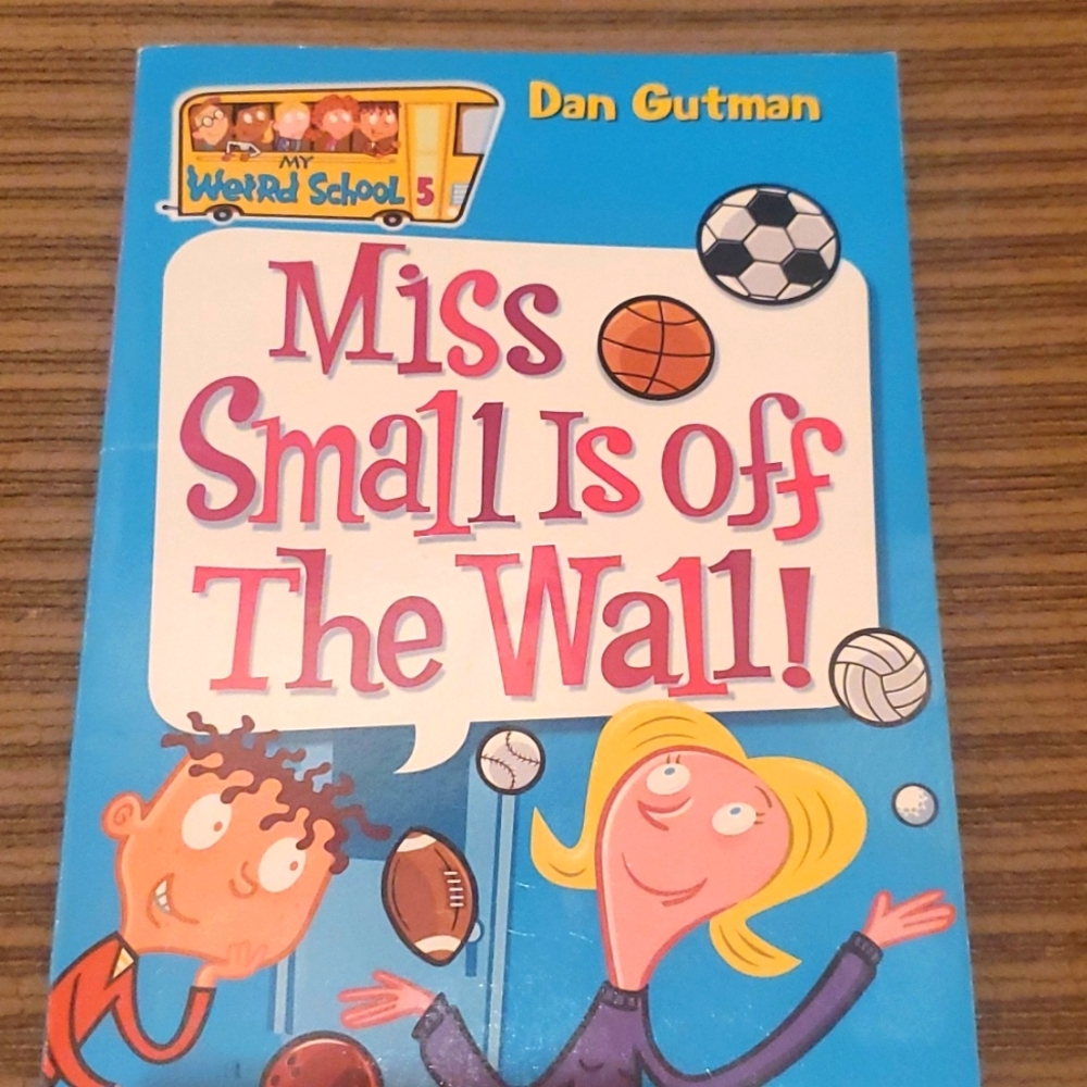 📚 5 for $15 MISS SMALL IS OFF THE WALL 📚